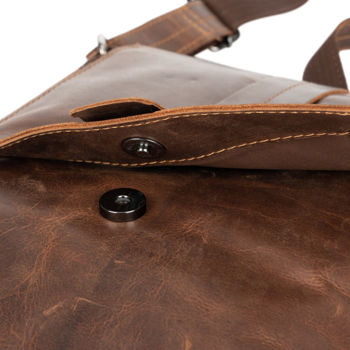 Mini Messenger Bag Henrik - Unisex - Camel - Greenwood Leather