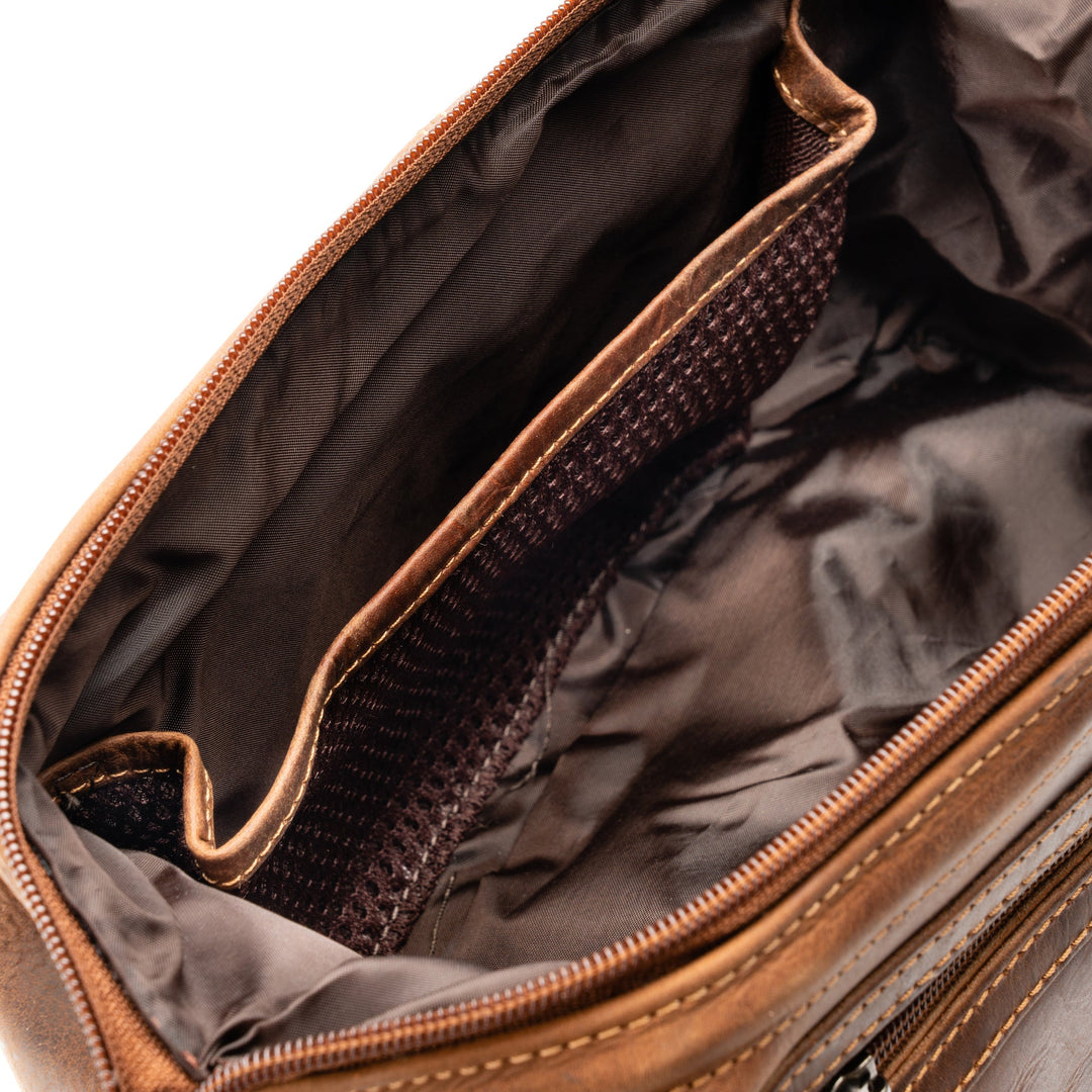 Leather Toiletry Bag Napier - Sandel - Greenwood Leather