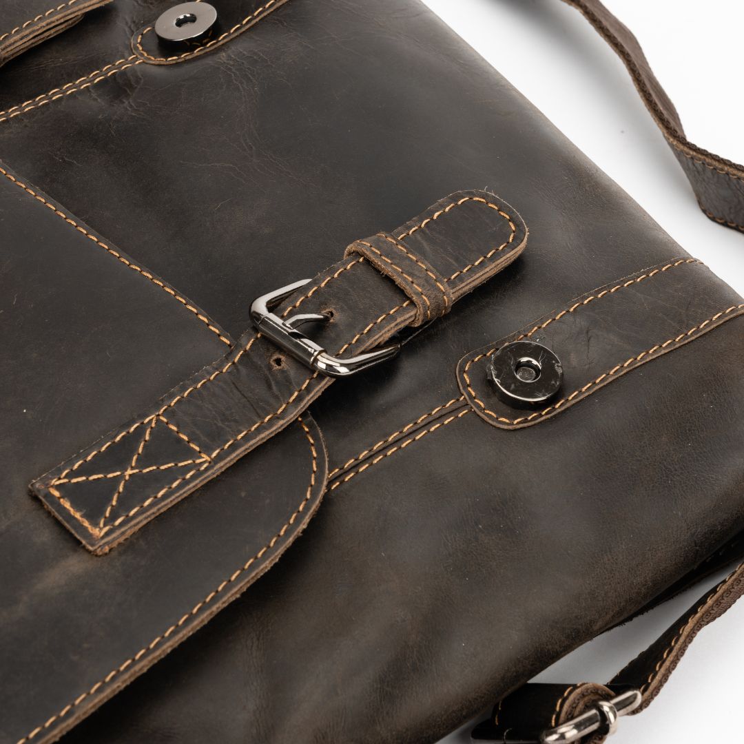 Leather Shoulder Bag Rowville - Brown - Greenwood Leather